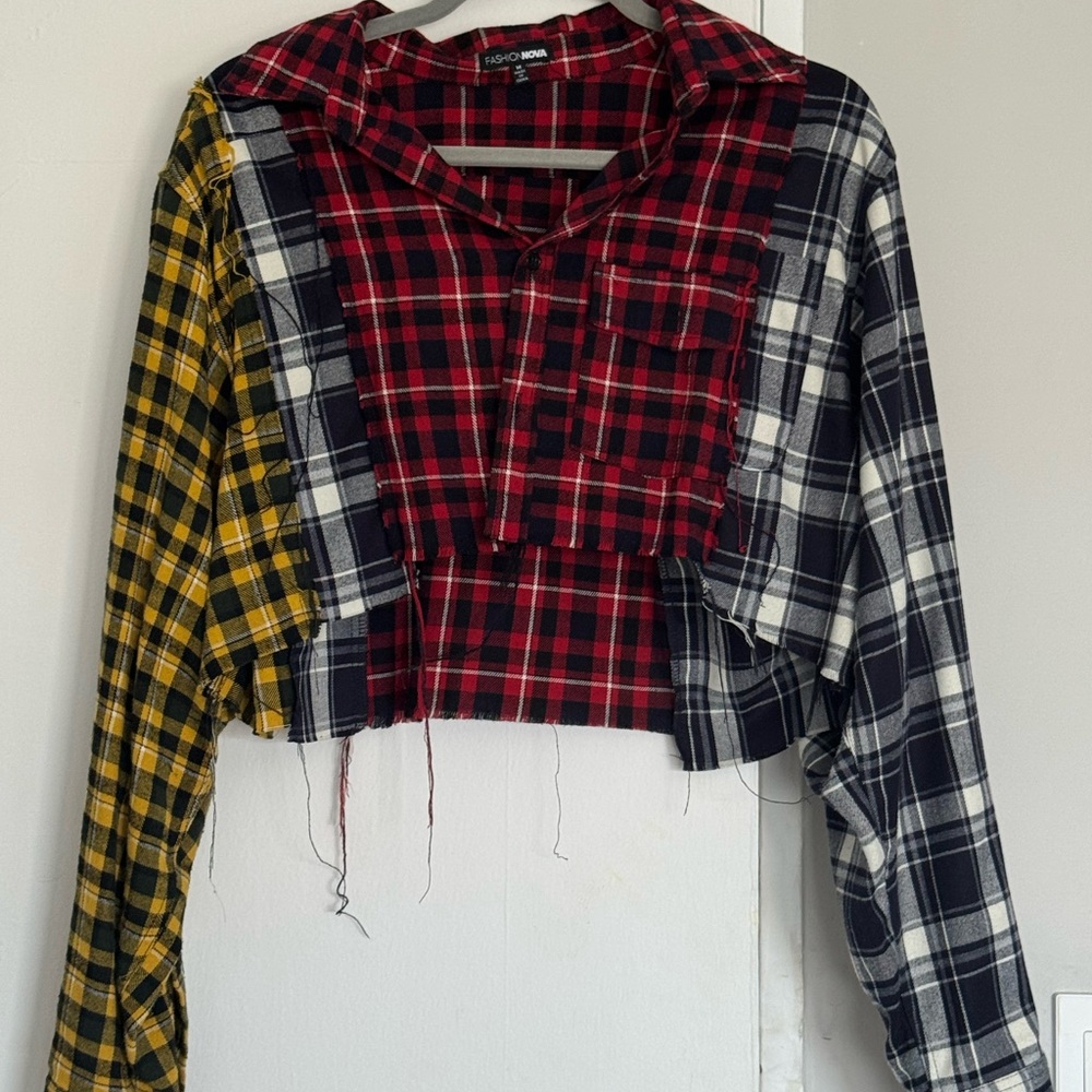 Fashion Nova Plaid distressed button down